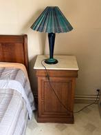 Bed met bijpassende nachtkastjes. Massief eik., Huis en Inrichting, Slaapkamer | Nachtkastjes, Ophalen, Zo goed als nieuw