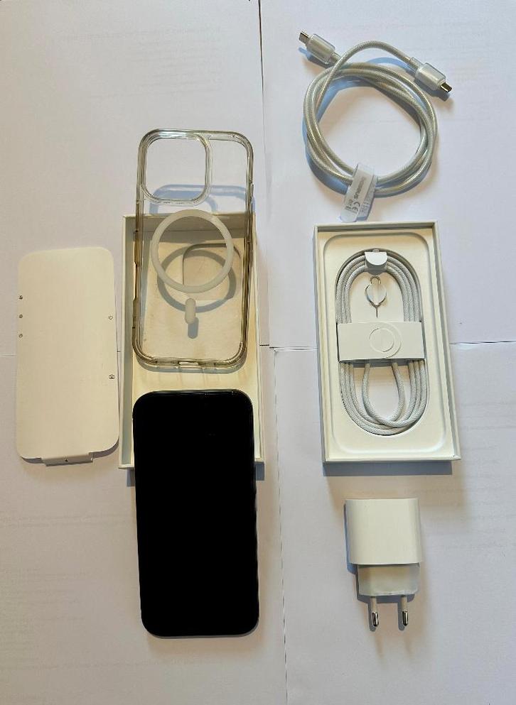 iPhone 16 Pro 256GB Black Titanium, Telecommunicatie, Mobiele telefoons | Apple iPhone, Zo goed als nieuw, 256 GB, Zonder abonnement