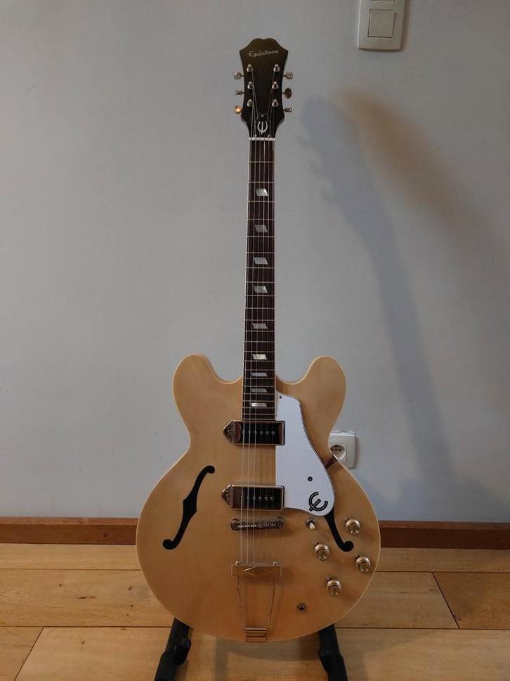 Epiphone Casino natural met gigbag, Muziek en Instrumenten, Snaarinstrumenten | Gitaren | Elektrisch, Zo goed als nieuw, Hollow body