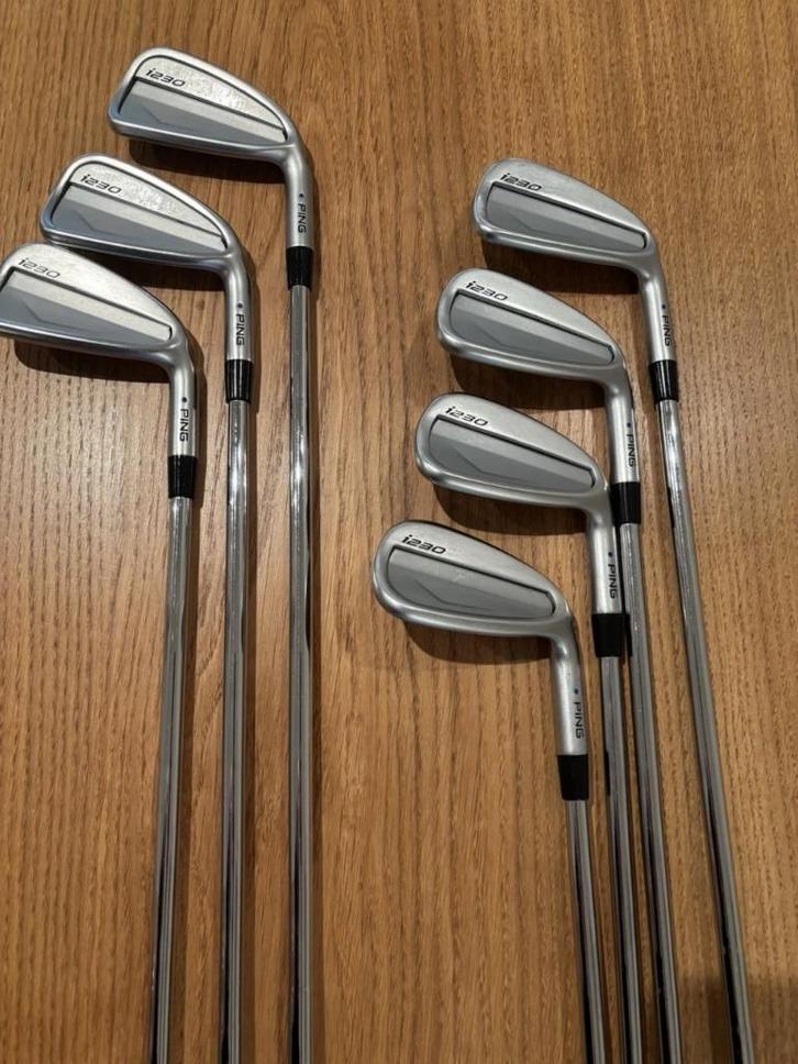 Ping I230 ijzers 4‑PW – Blue Dot, Sport en Fitness, Golf, Zo goed als nieuw, Set, Ping, Ophalen of Verzenden