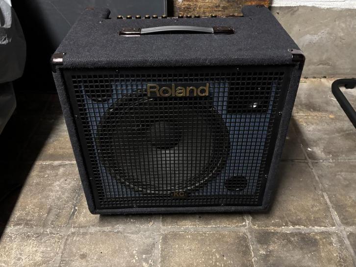 Roland KC550 heeft 180 watt vermogen,topstaat!Goed werkend!, Muziek en Instrumenten, Versterkers | Bas en Gitaar, Zo goed als nieuw