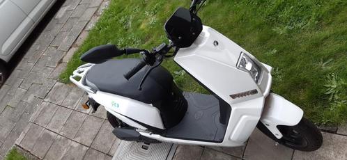 Brommer Lifan E3 a klasse (elektrisch), Fietsen en Brommers, Brommers | Overige merken, Zo goed als nieuw, Klasse A (25 km/u)