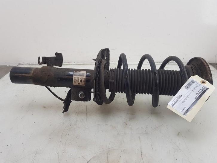 SCHOKBREKER RECHTS VOOR Volvo V60 I (FW / GW) (|31262896|), Auto-onderdelen, Ophanging en Onderstel, Volvo, Gebruikt