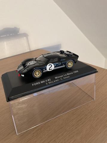 Schaal 1/43 Ford MK II  beschikbaar voor biedingen