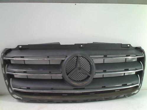 GRILLE Sprinter 3,5t (907.6 / 910.6) (A9108852700), Auto-onderdelen, Carrosserie, Mercedes-Benz, Gebruikt