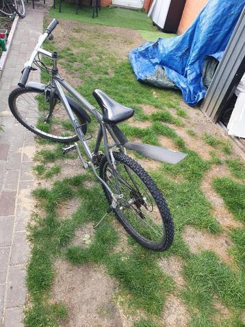 "Shimano" 26 inch jongens mountainbike, Zo goed als nieuw, Ophalen, 26 inch of meer, Handrem