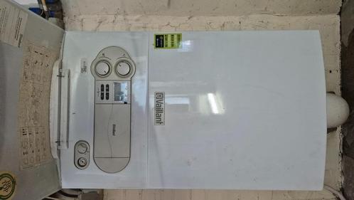 Vaillant gasketel, Doe-het-zelf en Bouw, Chauffageketels en Boilers, Gebruikt, Geiser, Aardgas, Minder dan 20 liter, Ouder dan 10 jaar