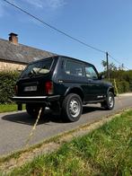 Lada Niva 4x4 - Een Legende!, Auto's, Stof, Niva, Handgeschakeld, Particulier