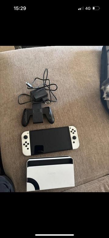 Nintendo switch oled beschikbaar voor biedingen