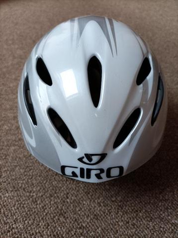 Tijdrithelm Giro Advantage beschikbaar voor biedingen