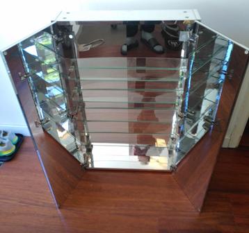 Ikea Godmorgon 60cm spiegelkast/badkamerkast met LED verlich beschikbaar voor biedingen