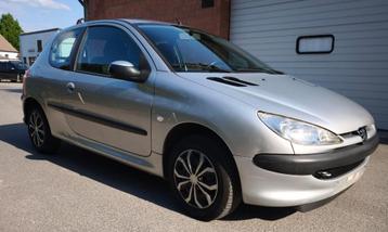 Peugeot 206. 1.4 Benzine euro 4. Km. 90.000 beschikbaar voor biedingen