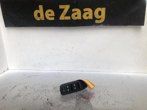 Elektrisch Raam Schakelaar van een Peugeot 208, Auto-onderdelen, Dashboard en Schakelaars, Peugeot, Gebruikt, 3 maanden garantie