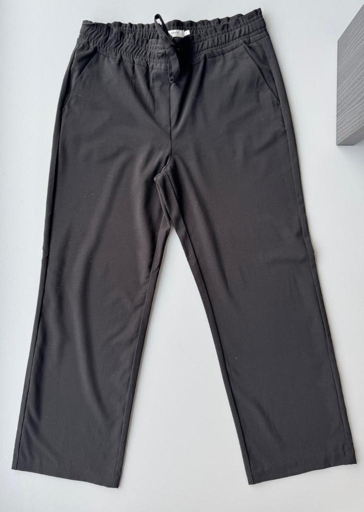 zwarte geklede broek B. Young maat 44, Kleding | Dames, Broeken en Pantalons, Maat 42/44 (L), Ophalen