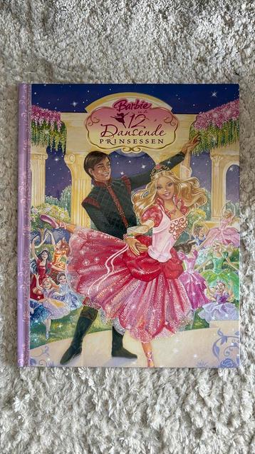 Barbie en de 12 dansende prinsessen, Boeken, Ophalen of Verzenden, Gelezen