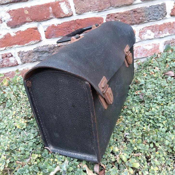 Vintage gereedschapstas in zadelleer van het merk 'Parat', Doe-het-zelf en Bouw, Gereedschapskisten, Zo goed als nieuw, Ophalen of Verzenden