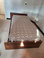 Bed één persoon, Ophalen