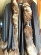 Riante cape in kasjmier afgezet met bont, Kleding | Dames, Maat 42/44 (L), Parmentier, Zo goed als nieuw, Verzenden