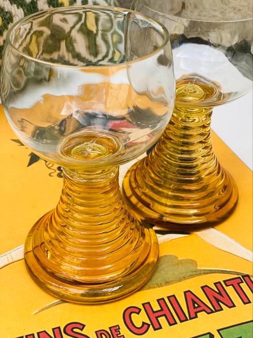 Vintage swirl wijnglazen geel, Antiquités & Art, Antiquités | Verre & Cristal, Enlèvement