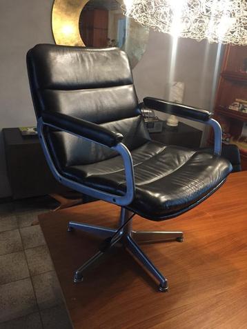 Zwart lederen - Artifort - Channel - Executieve chairs beschikbaar voor biedingen