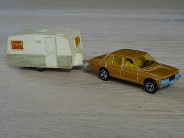 Peugeot 604 avec caravane - Majorette - ca 1/60