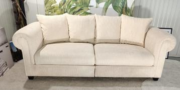 Prachtige beige ribstof bank (bezorgoptie) beschikbaar voor biedingen