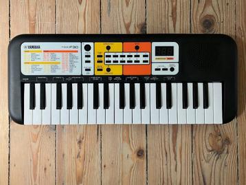 mini keyboard YAMAHA zo goed als nieuw beschikbaar voor biedingen
