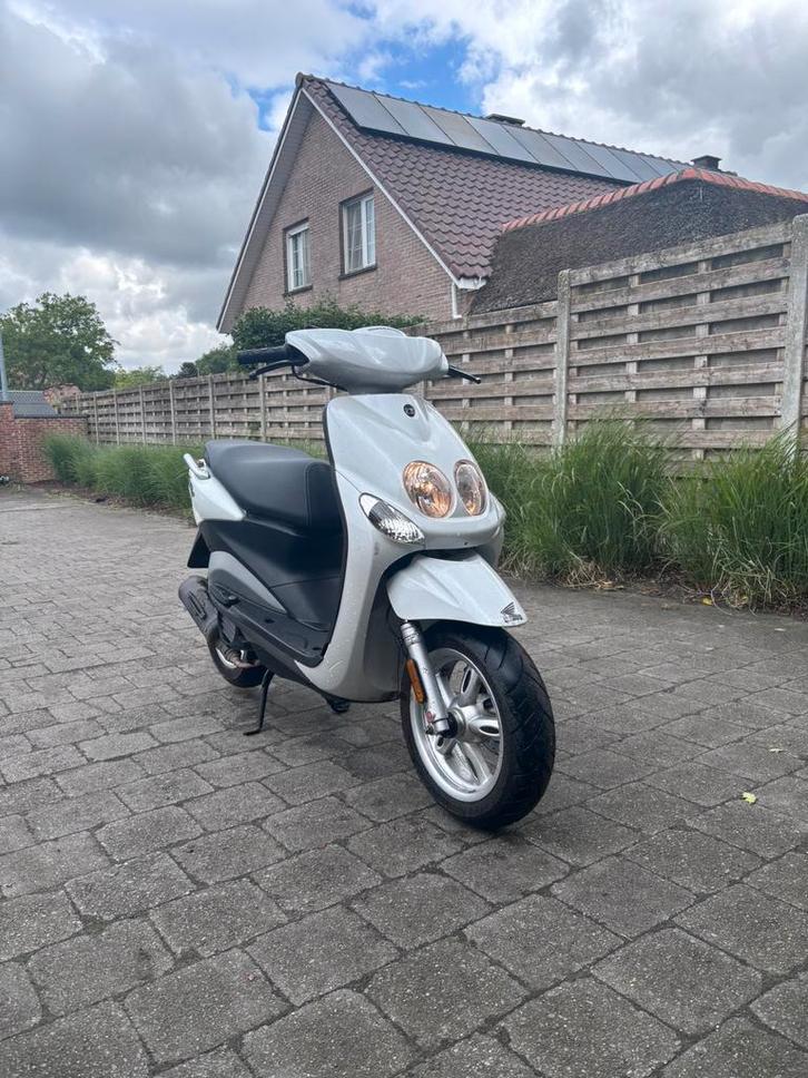 Yamaha neos 4t b-klasse, Fietsen en Brommers, Scooters | Yamaha, Zo goed als nieuw, Overige modellen, Klasse B (45 km/u), Benzine