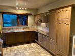 Volledige keuken met toestellen, Huis en Inrichting, Keuken | Complete keukens, Hoekkeuken, Overige materialen, Gebruikt, Bruin