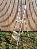 Escabeau, Pliable ou rétractable/escamotable, Moins de 2 mètres, Comme neuf, Échelle