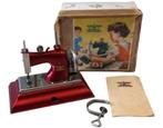 Casigne vintage kindernaaimachine., Antiek en Kunst, Antiek | Speelgoed, Ophalen of Verzenden