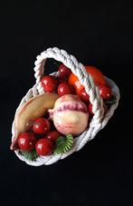 Corbeille à fruits style Capodimonte, Italie, 1950-1970, Envoi