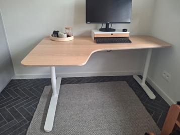 Ikea bureau  beschikbaar voor biedingen
