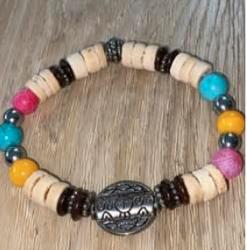 Armband 3 verschillende edelstenen en hout met bedel beschikbaar voor biedingen