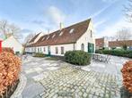 Commercieel te koop in Damme, 439 m², Autres types, 154 kWh/m²/an