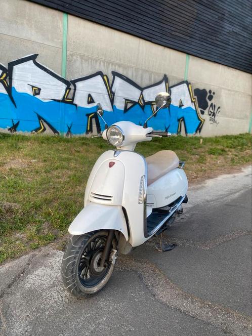 Alfa avanti brommer B klasse 4T, Fietsen en Brommers, Scooters | Overige merken, Gebruikt, Klasse B (45 km/u), Benzine, Ophalen