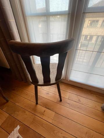 Stoelen beschikbaar voor biedingen