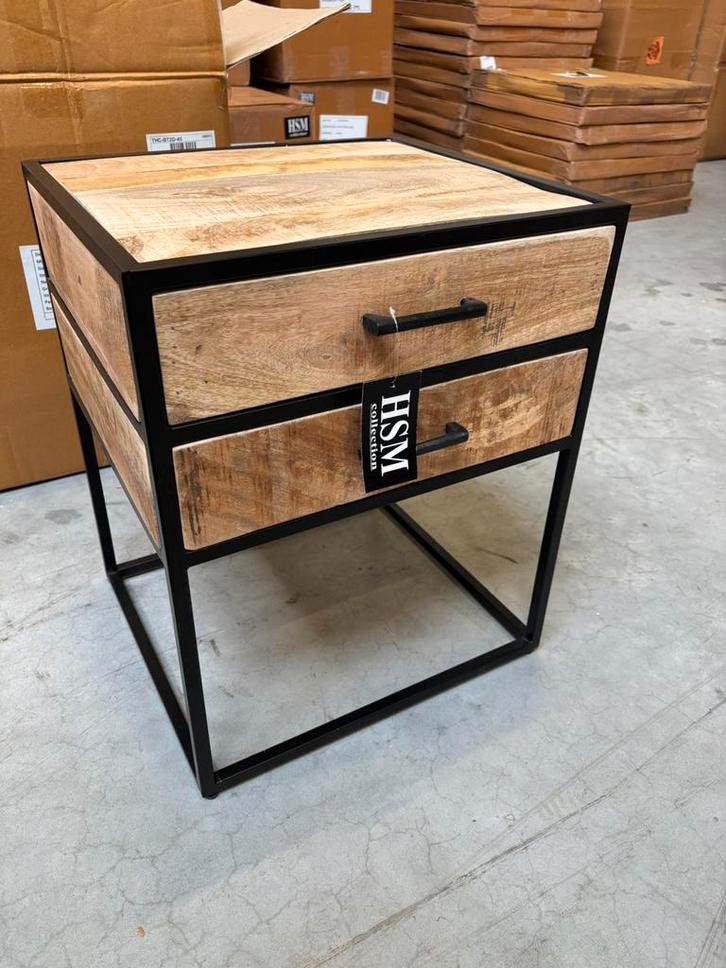Nieuw nachtkastje HSM collectie, Huis en Inrichting, Slaapkamer | Nachtkastjes, Nieuw, Minder dan 55 cm, Minder dan 45 cm, Hout