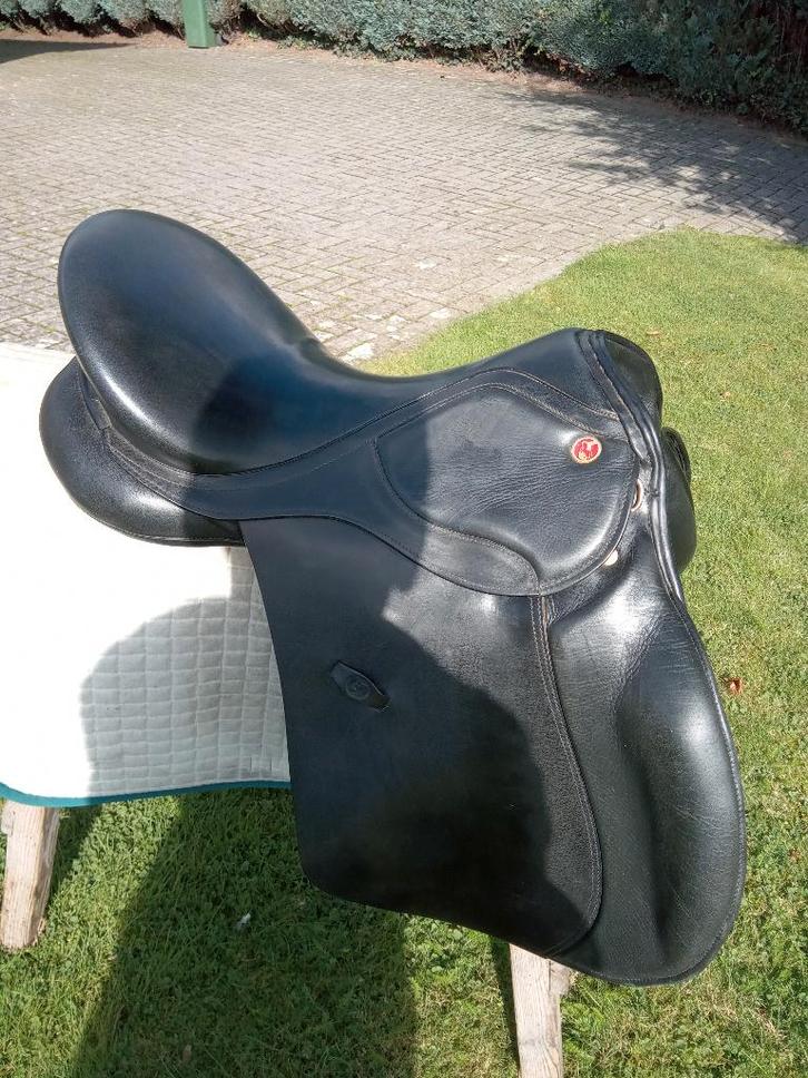 veelzijdig ook springgericht zadel kieffer ALS NIEUW ; 350€, Dieren en Toebehoren, Paarden en Pony's | Zadels, Zo goed als nieuw