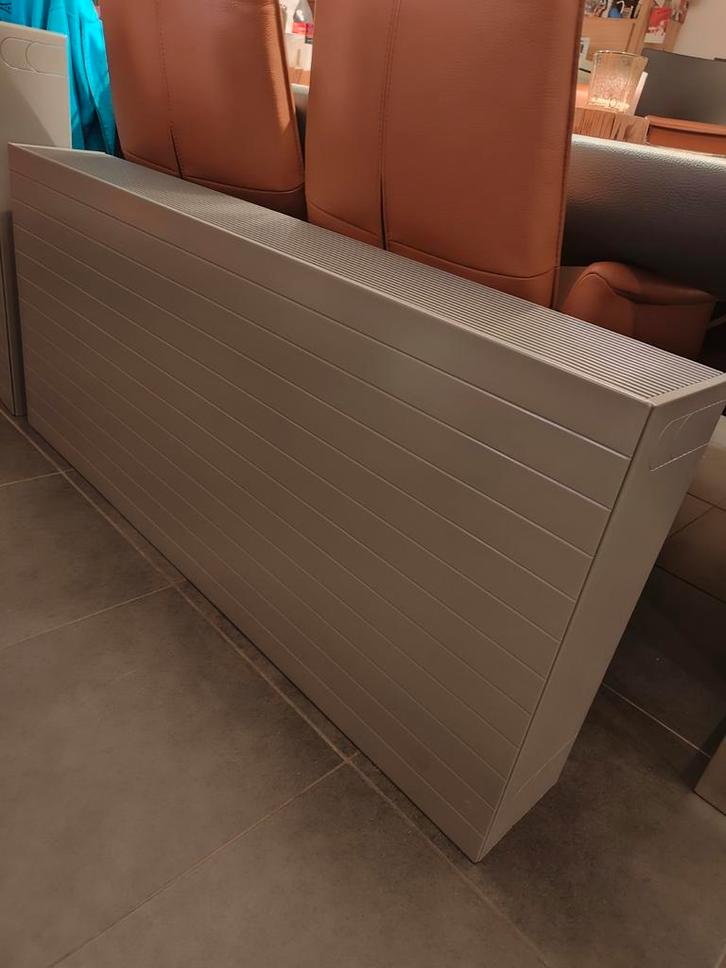 Cache radiateur - anthracite, Bricolage & Construction, Chauffage & Radiateurs, Enlèvement