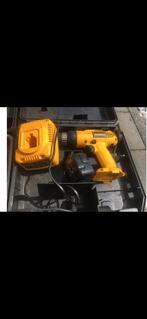 Perceuse sans fil DE WALT, Enlèvement, Comme neuf