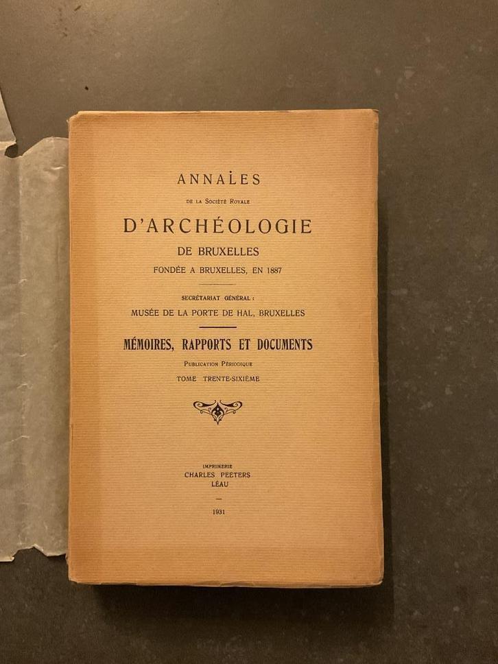 ESSAI SUR LA PORCELAINE DITE DE BRUXELLES Lowet 1931, Antiek en Kunst, Antiek | Boeken en Manuscripten, Ophalen of Verzenden