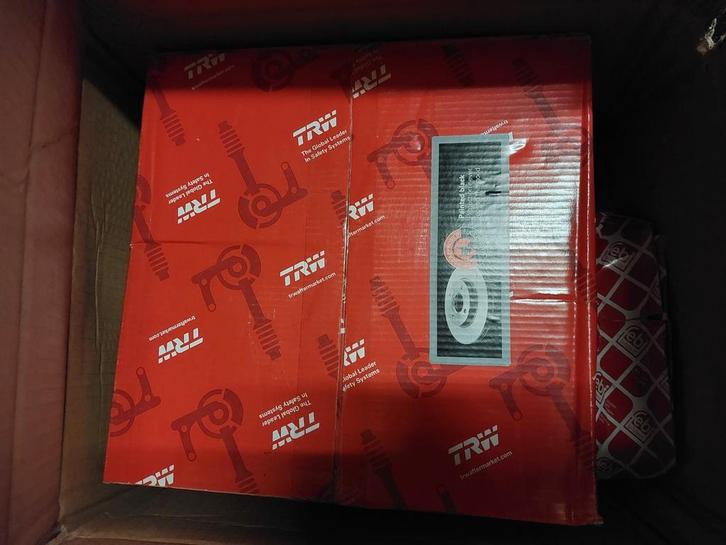 BMW Schijfremmenset vooras 300mm  2010 tot 2020, Autos : Pièces & Accessoires, Freins & Transmission, BMW, Enlèvement ou Envoi