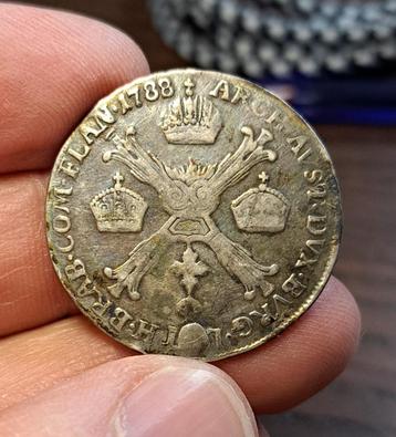 Pays-Bas autrichiens - 1/4 couronne 1789  avec trou