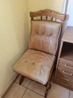 Donne chaise ancienne, Enlèvement