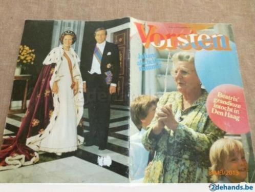 tijdschrift Vorsten - Juliana's afscheid-Beatrix' intocht, Collections, Maisons royales & Noblesse, Utilisé, Magazine ou livre