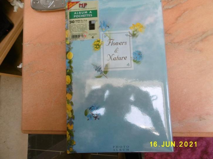 vintage foto album voor 240 fotos, nieuwstaat, Audio, Tv en Foto, Fotoalbums en Accessoires, Zo goed als nieuw, Fotoalbum, Ophalen of Verzenden