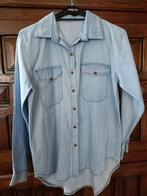 Lichtblauwe denim blouse met koperen knopen - Maat L, Gedragen, Blauw, Maat 42/44 (L), Ophalen