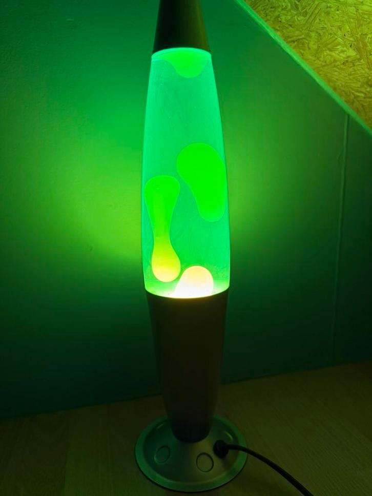 Lavalamp groen, Maison & Meubles, Lampes | Lampes de table, Comme neuf, Moins de 50 cm, Verre, Métal, Autres matériaux, Enlèvement ou Envoi
