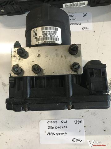 Mercedes C202 stationwagen 220D 1996 Abs pomp beschikbaar voor biedingen